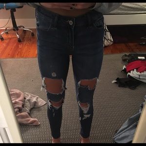 Hollister jeans size 1s